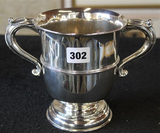 Silver 2-handled cup